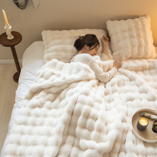 Fuwatoro Blanket™ | The fluffy blanket that's the talk of social media